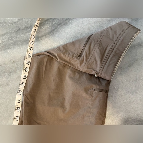 L.L. Bean Size 4 Brown Nylon Stretch Capri Cargo Hiking Pants Zip Pockets - Picture 11 of 12